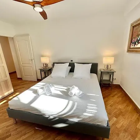 Downtown Modern Luxury - 3 Bedrooms 3 Baths Apartmán Nice